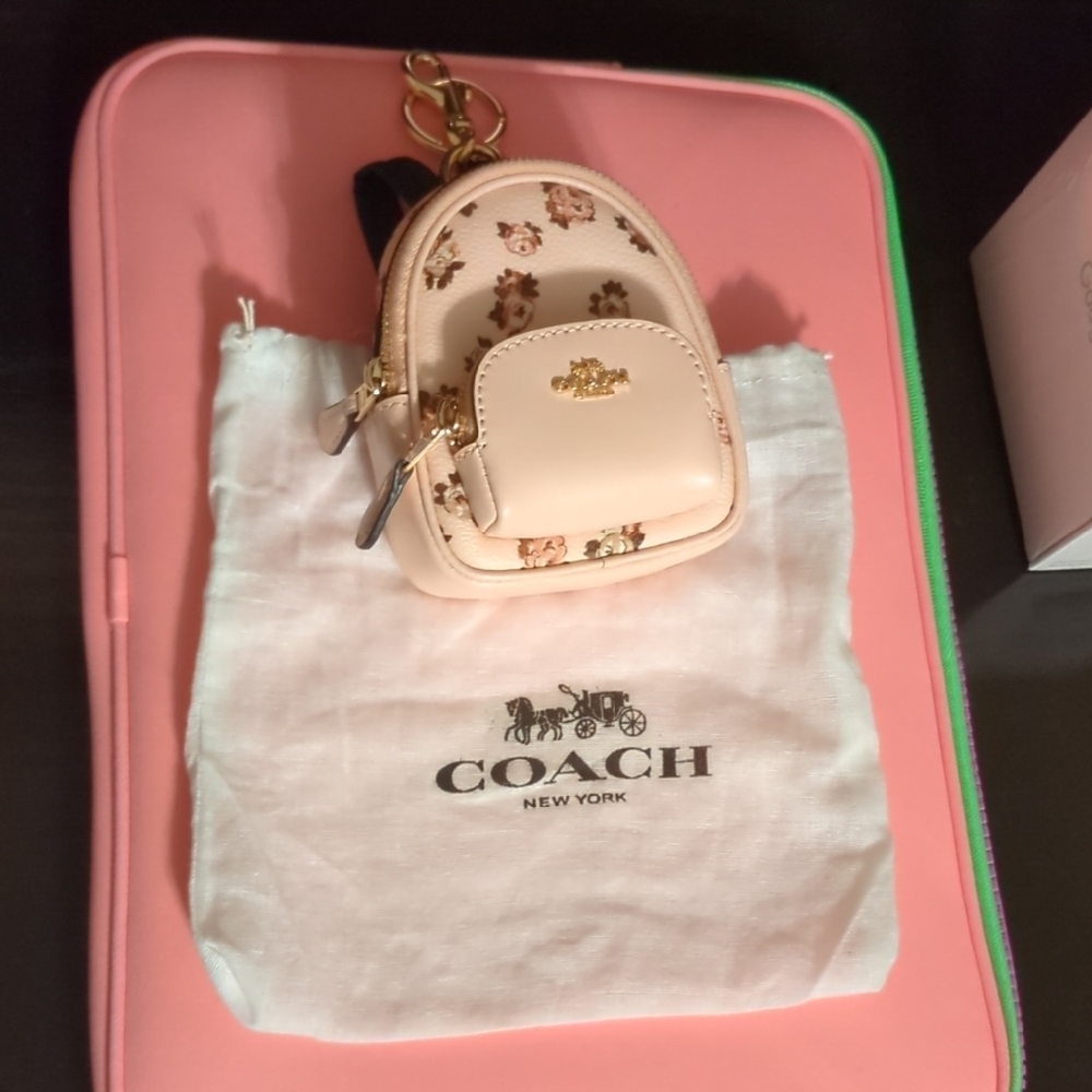 Coach Mini Court Backpack Bag Charm With Rosette Print in gold/blush multi - Picture 13 of 14